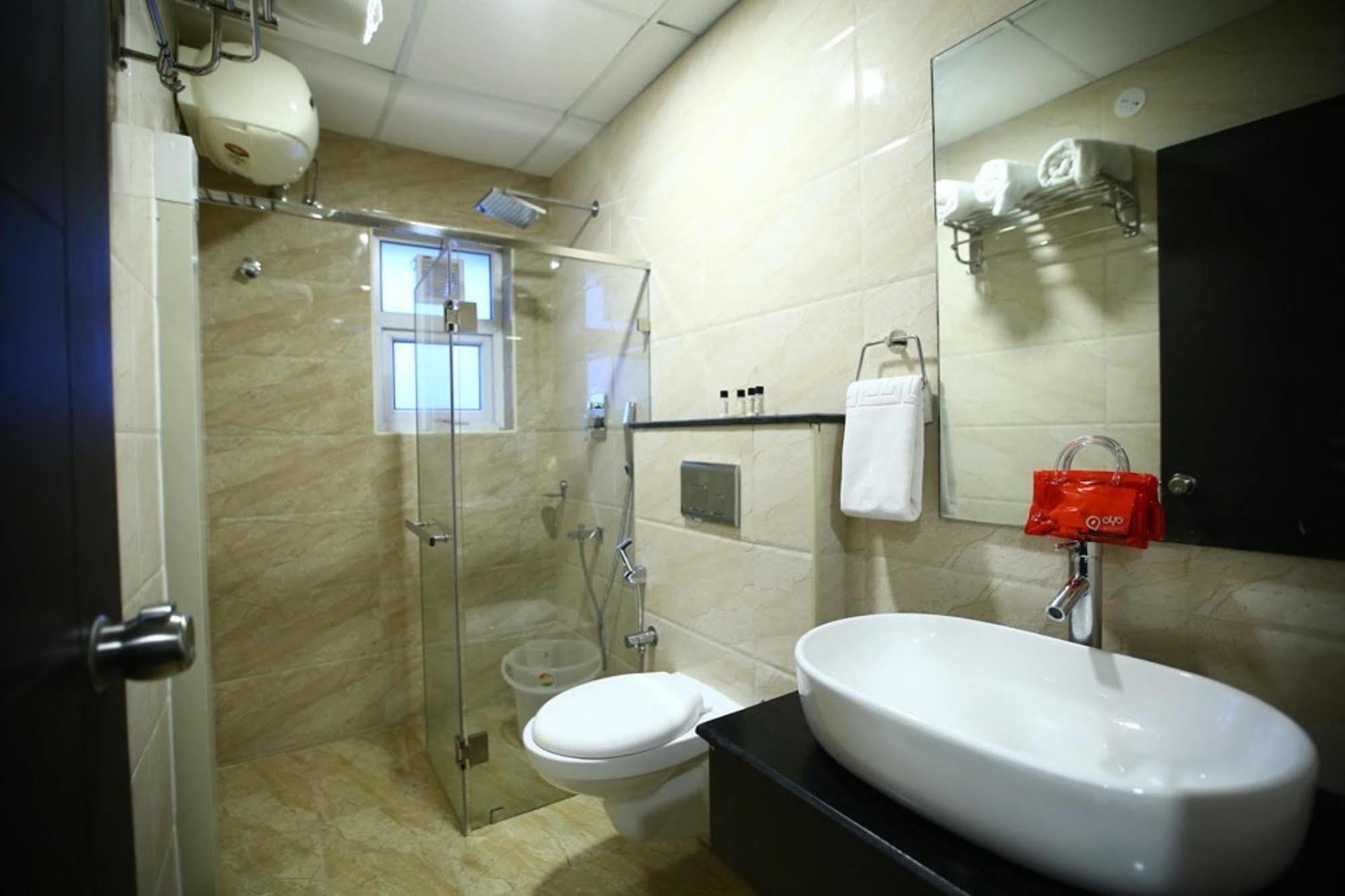 Fabhotel Alreef Residency Chennai Exterior photo